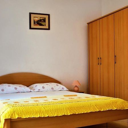 Apartments Iko أوميس المظهر الخارجي الصورة