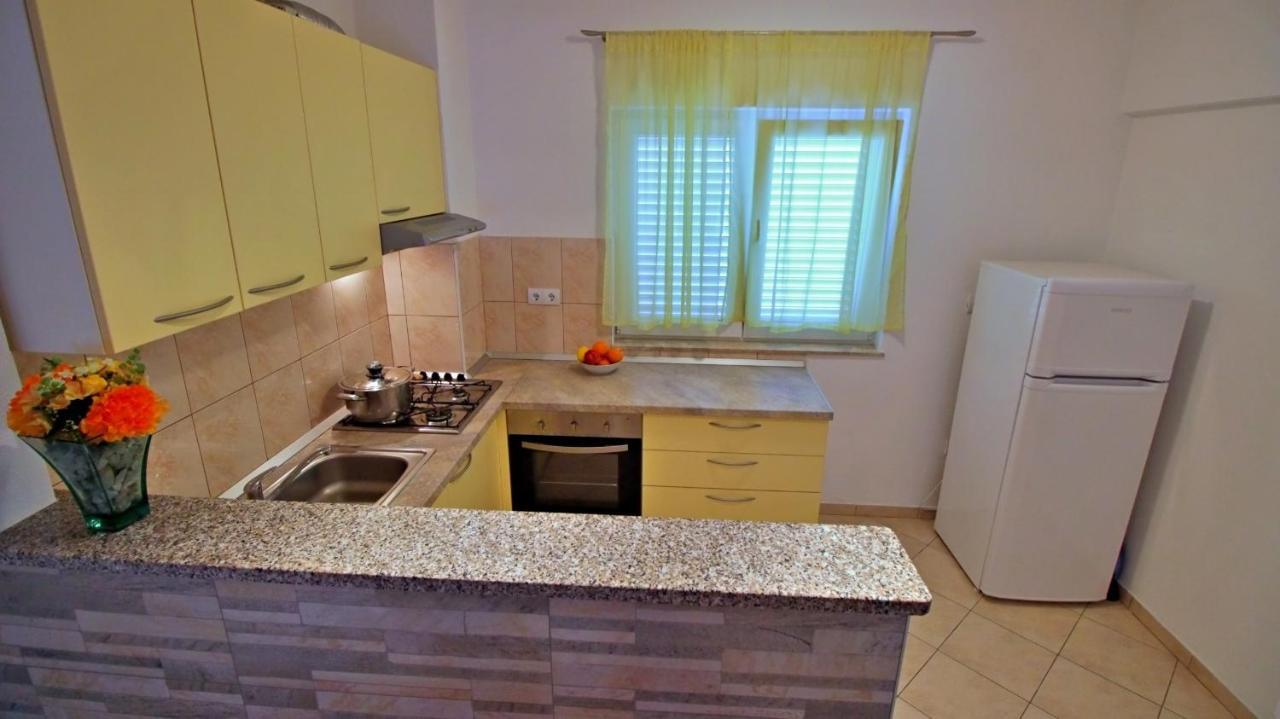 Apartments Iko أوميس المظهر الخارجي الصورة