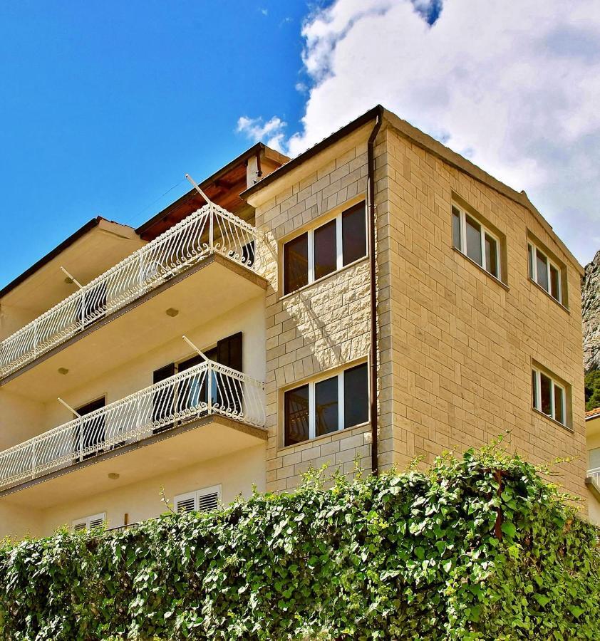 Apartments Iko أوميس المظهر الخارجي الصورة